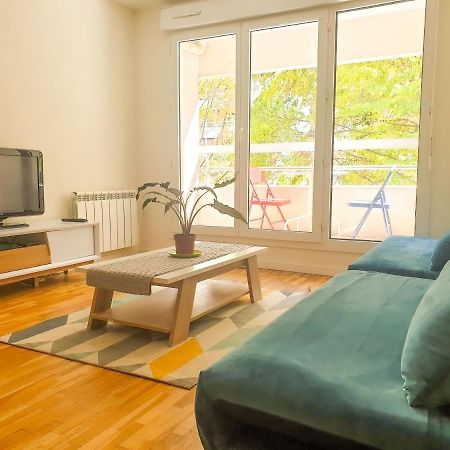 "Le Verlaine" T2 Au Coeur De L'Agglomeration Lyonnaise Villeurbanne Dış mekan fotoğraf